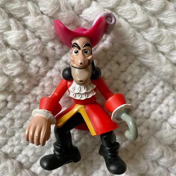 Fisher-Price Disney's Jake and The Never Land Pirates - Hook's Battle Boat - Picture 3 of 8